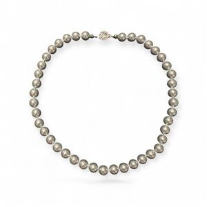 Elegant Vintage Silver Pearl Necklace